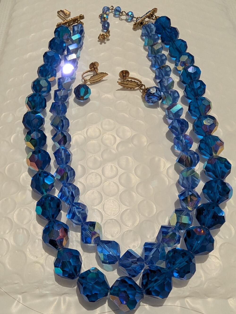 EVC VENDOME STUNNING AB COBALT BLUE GLASS CRYSTAL NECKLACE & EARRINGS SET